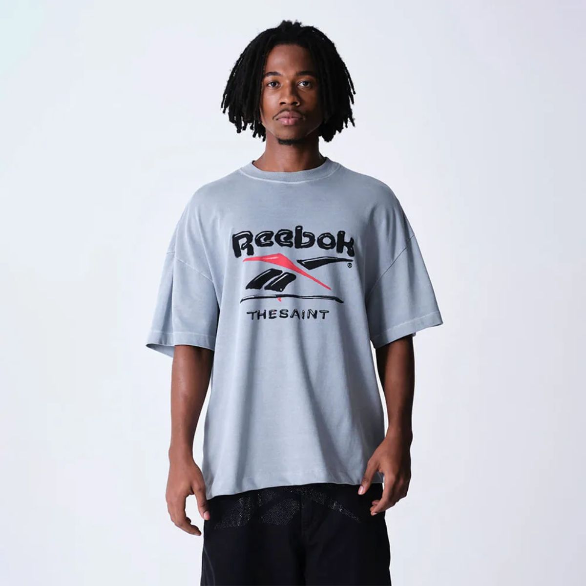 Camiseta Reebok &Amp; Thesaint T-Shirt Wide Boxy Brand Cinza