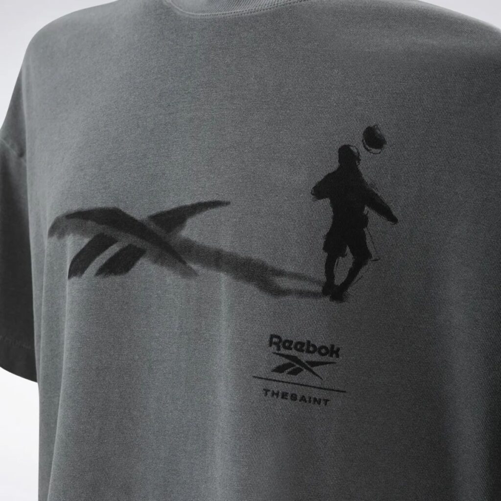 Camiseta Reebok & Thesaint Wide Boxy Shadow