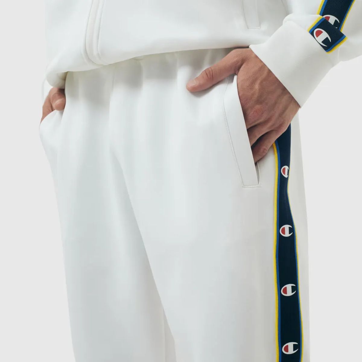 Conjunto Champion Active Tracksuit C Tape Mini Script Logo Branco