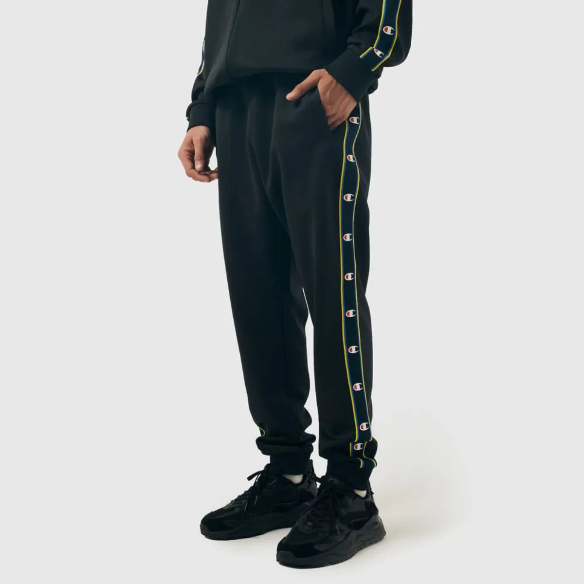 Conjunto Champion Active Tracksuit C Tape Mini Script Logo Preto