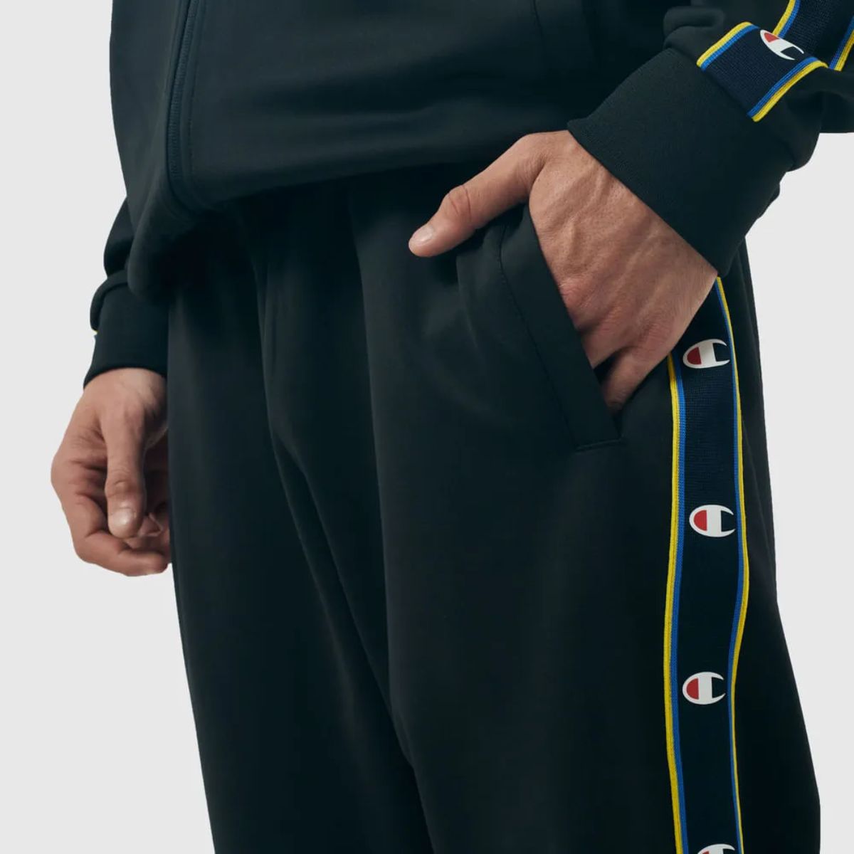 Conjunto Champion Active Tracksuit C Tape Mini Script Logo Preto