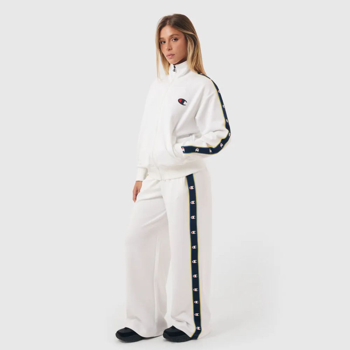 Conjunto Champion Active Feminino Tracksuit C Tape Mini Script Logo Branco