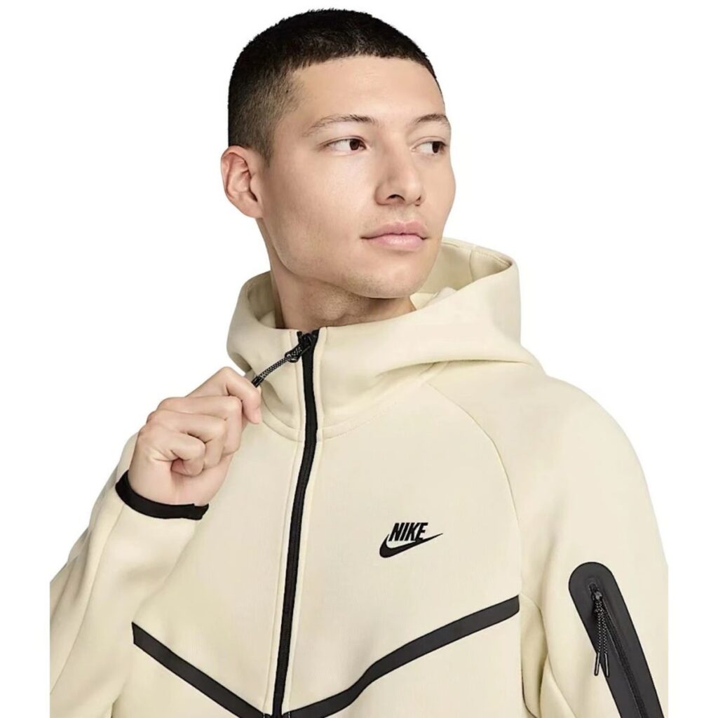 Jaqueta Nike Sportswear Tech Windrunner