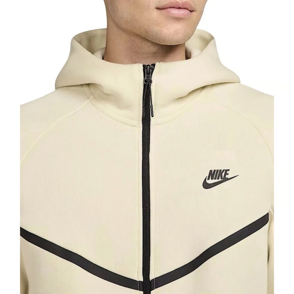 Jaqueta Nike Sportswear Tech Windrunner