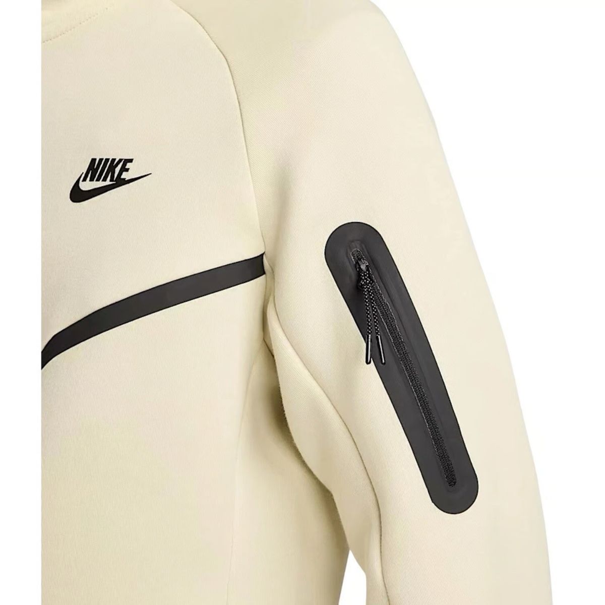 Jaqueta Nike Sportswear Tech Windrunner