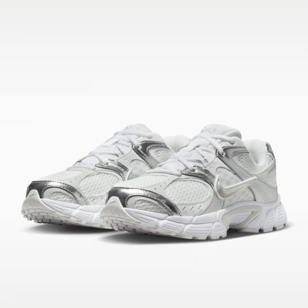 Nike V5 RNR "White Metallic Platinum"