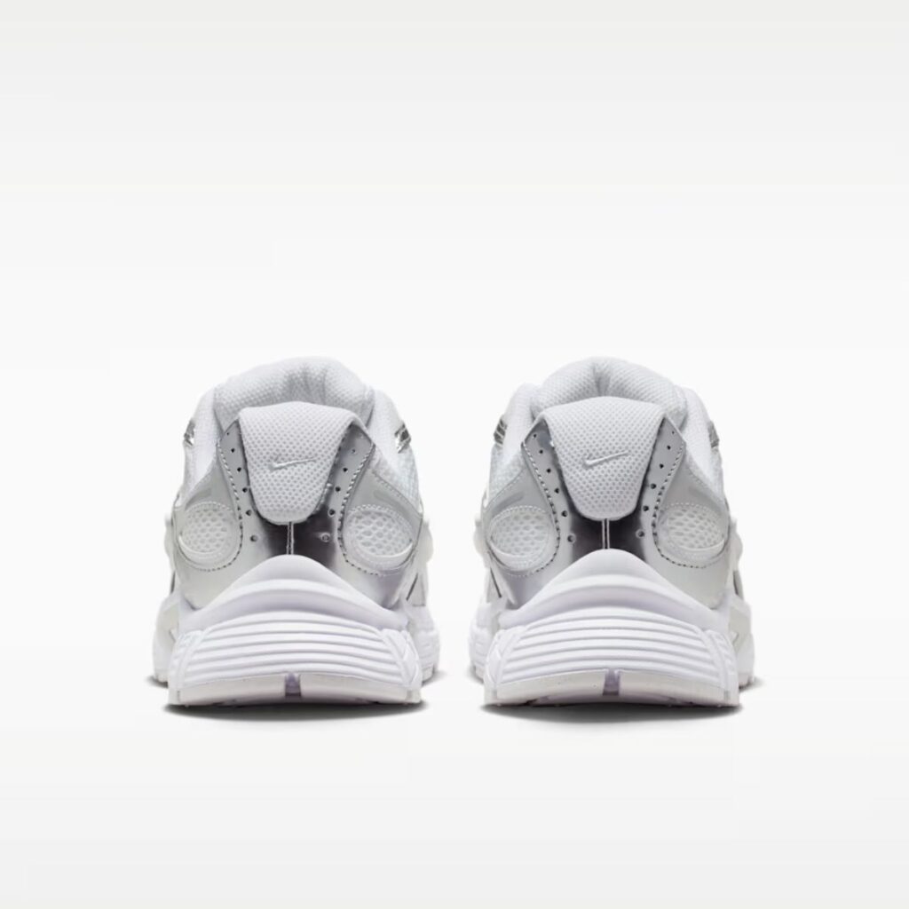 Nike V5 RNR "White Metallic Platinum"