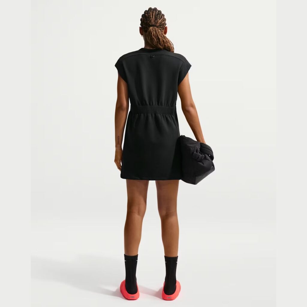 Vestido Nike 24.7 ImpossiblySoft Dri-Fit Preto