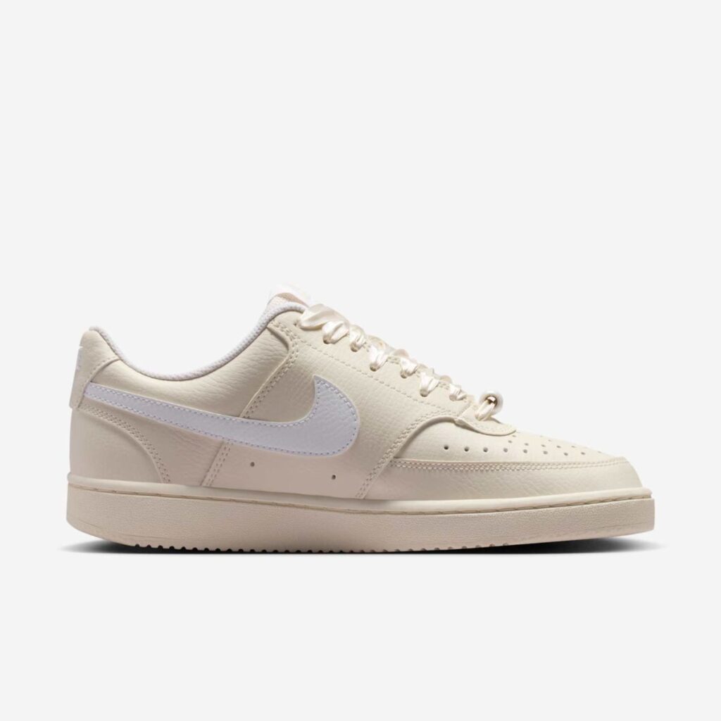 Tênis Nike Court Vision Low Feminino Bege