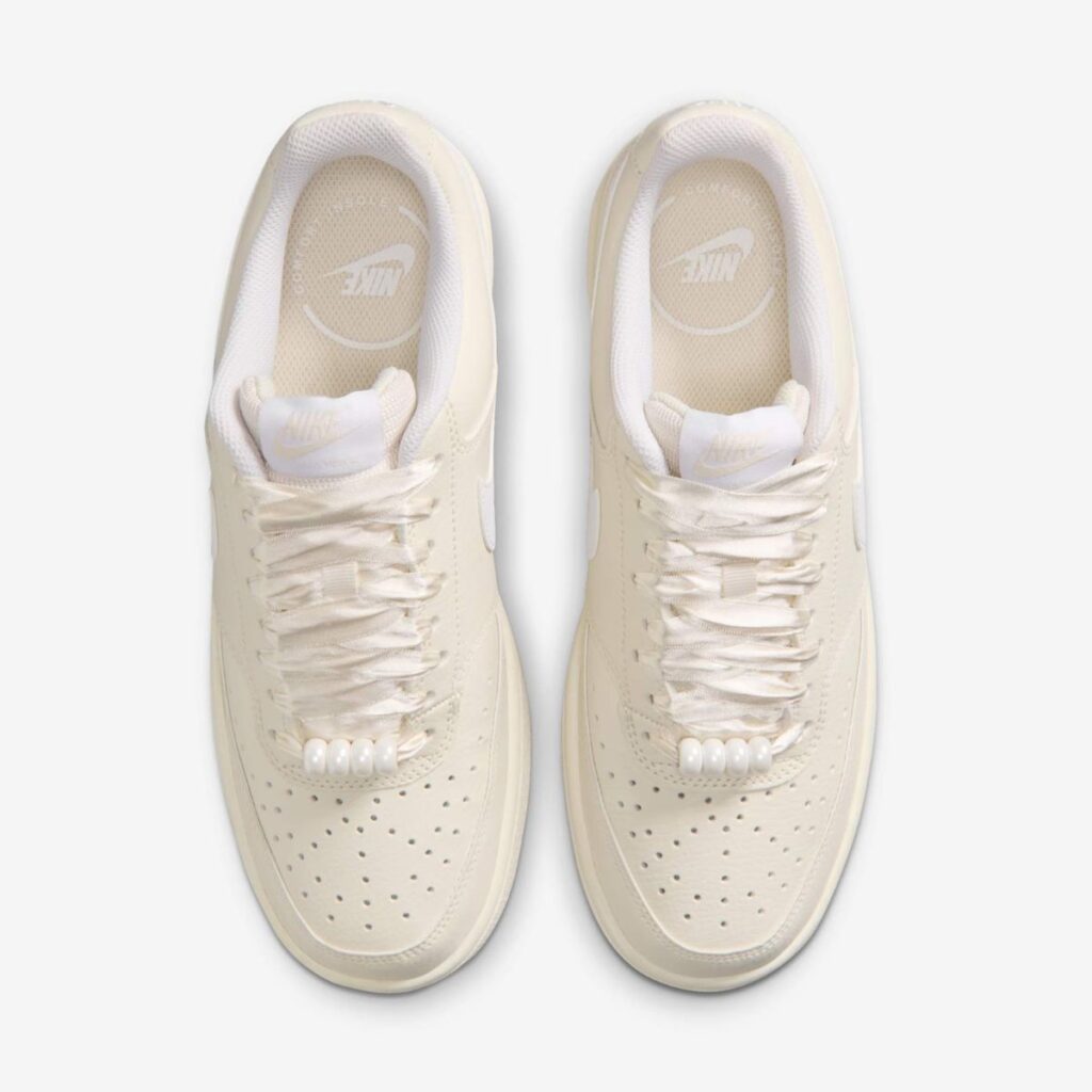 Tênis Nike Court Vision Low Feminino Bege