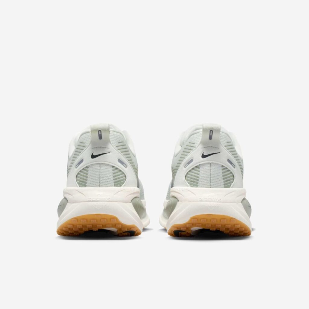 Tênis Nike Vomero 18 Spruce Aura Jade Horizon Black Spruce
