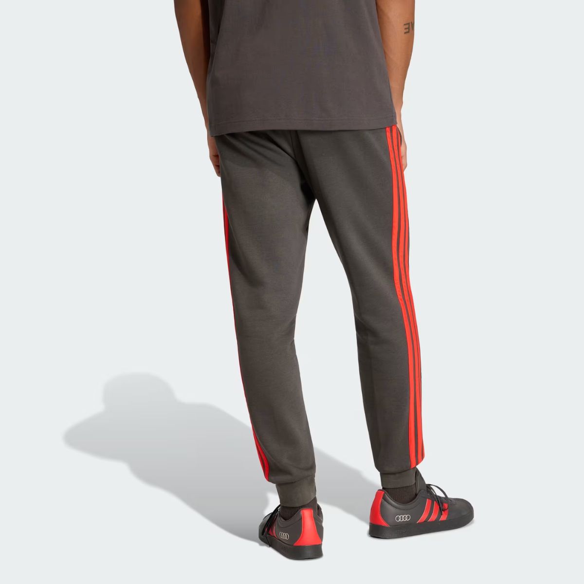 Calça Adidas Audi Revolut F1 Team Dna