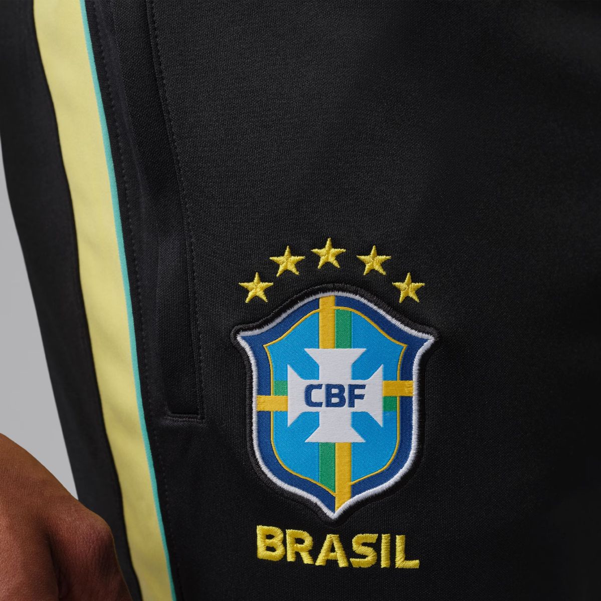 Calça Brasil Jordan Academy Pro Track 2026 Treino