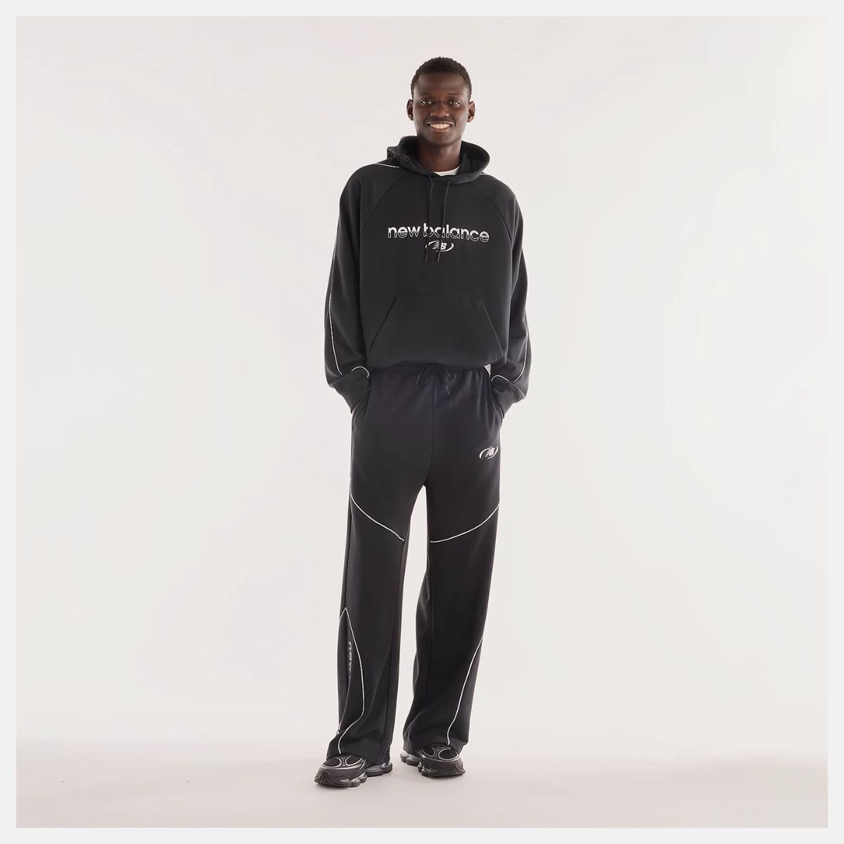 Calça New Balance Trackside French Terry