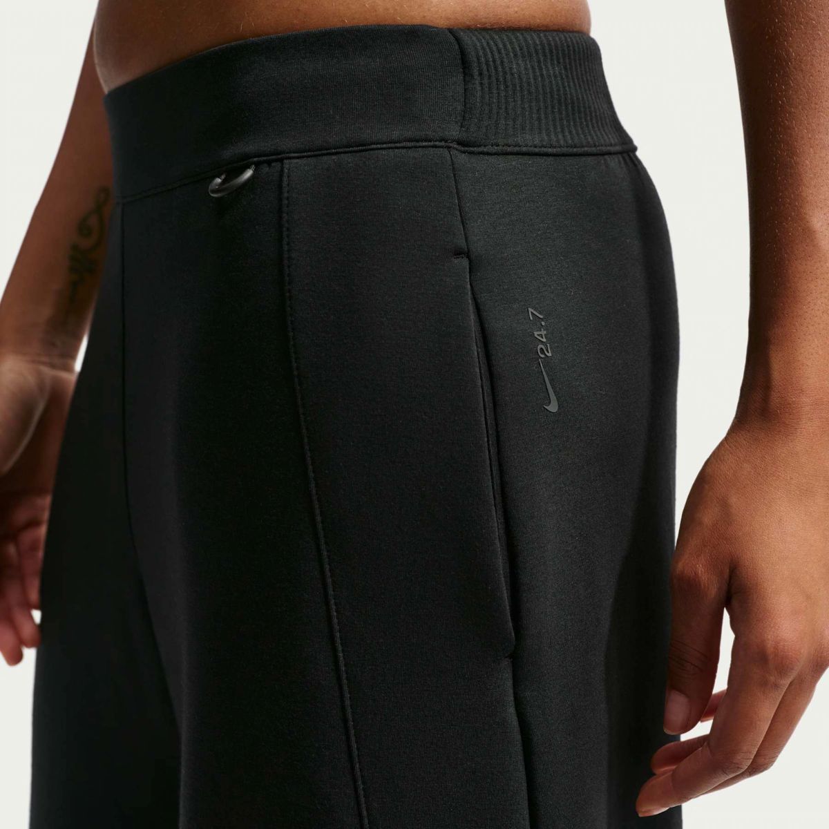Calça Nike Wide Leg 24.7 Feminina