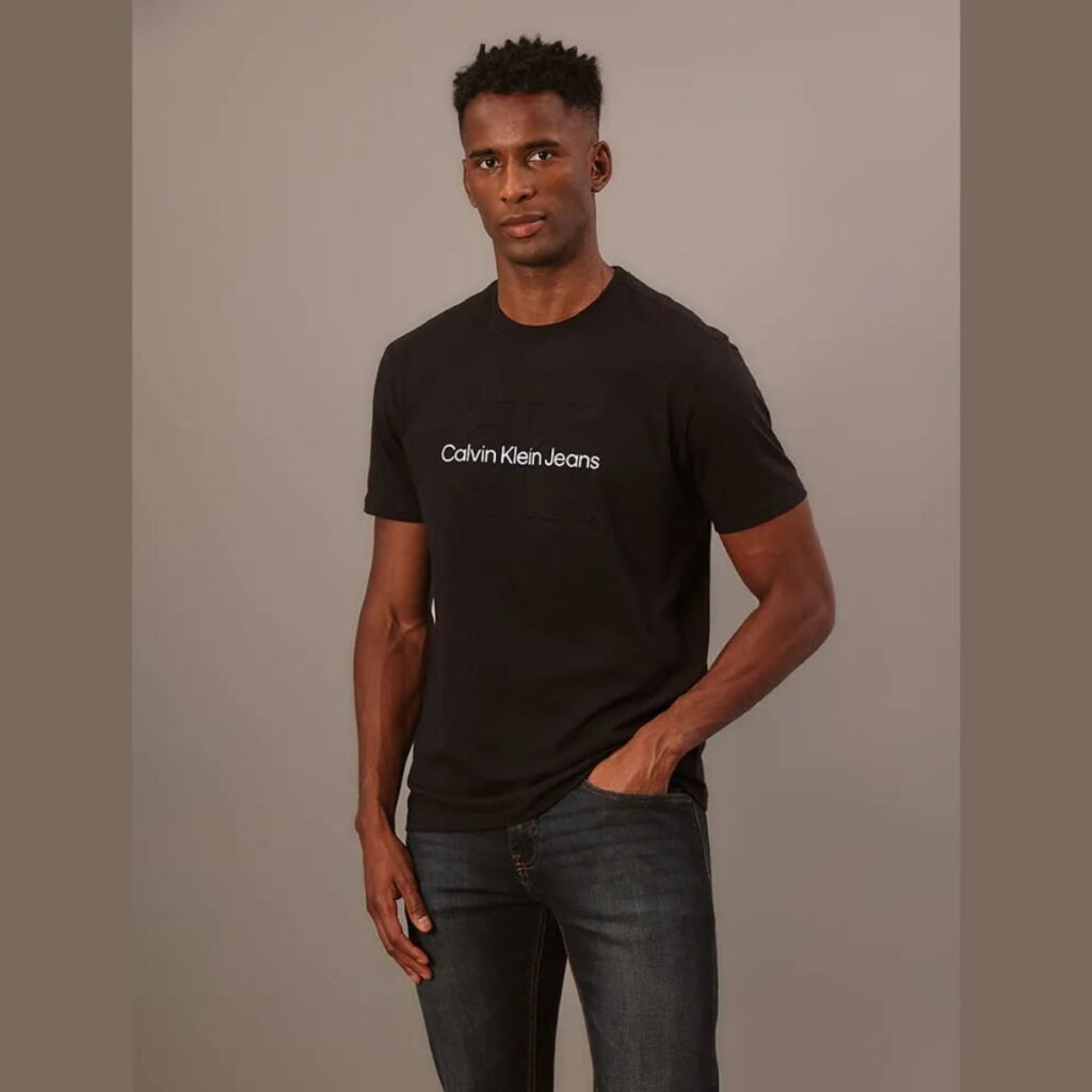 Camiseta Calvin Klein Embossed