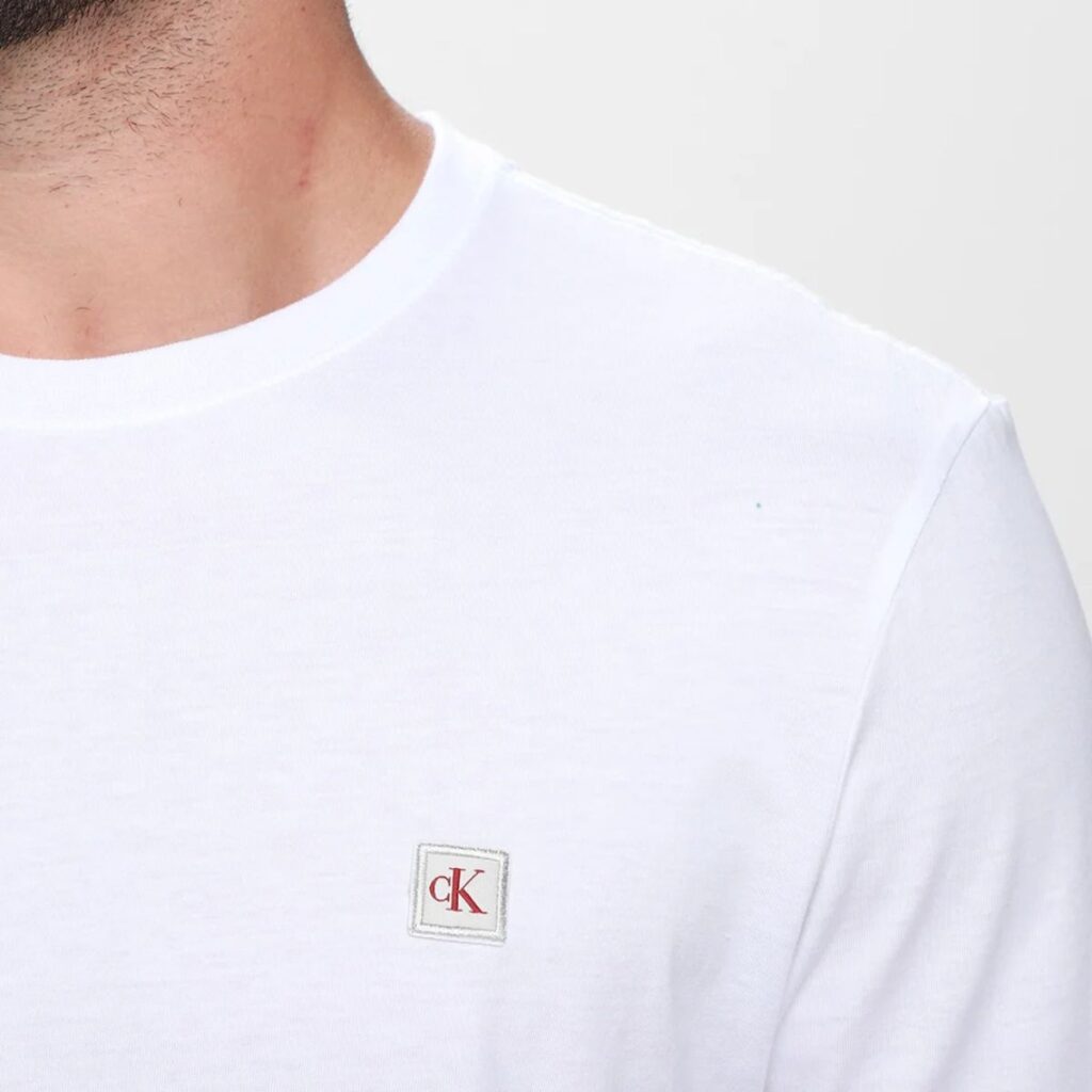 Camiseta Calvin Klein Patch Branco