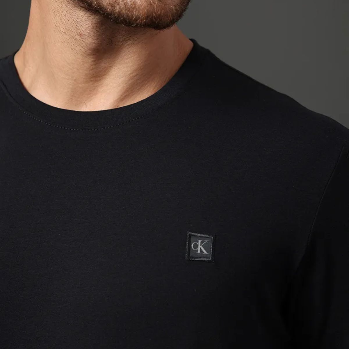 Camiseta Calvin Klein Patch Preto