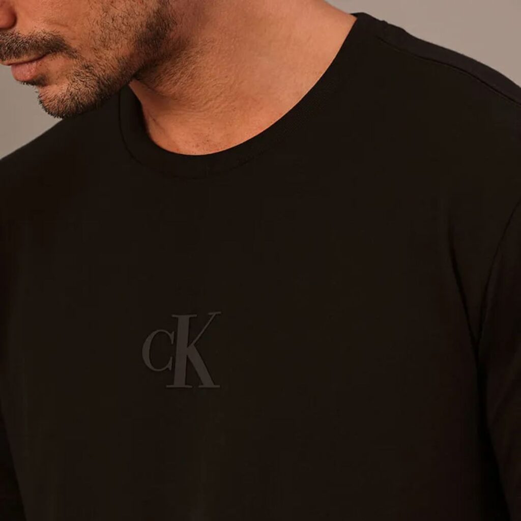 Camiseta Calvin Klein Rubber Patch Preto
