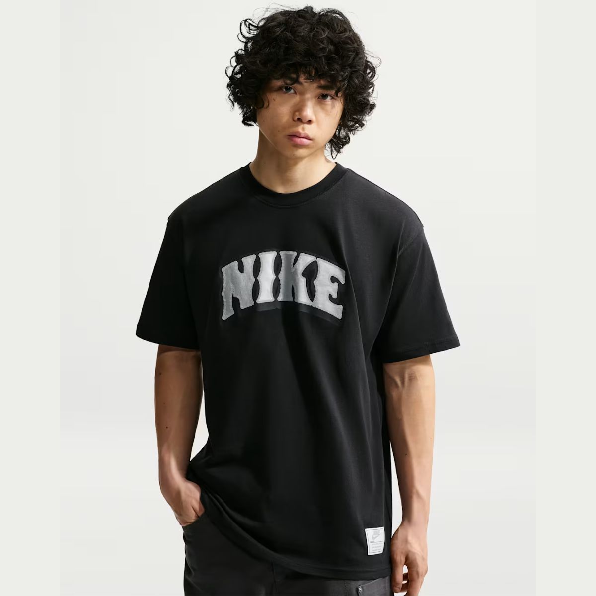 Camiseta Nike Sportwear Preta