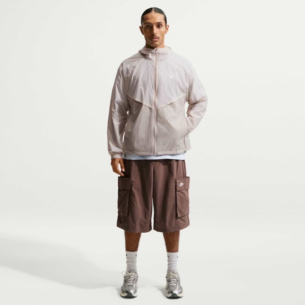 Jaqueta Nike Windrunner Unlined UV Off White