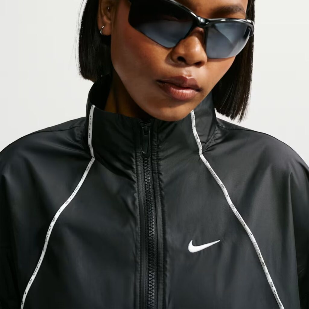 Jaqueta Nike Sportswear Oversized Repel Windbreaker