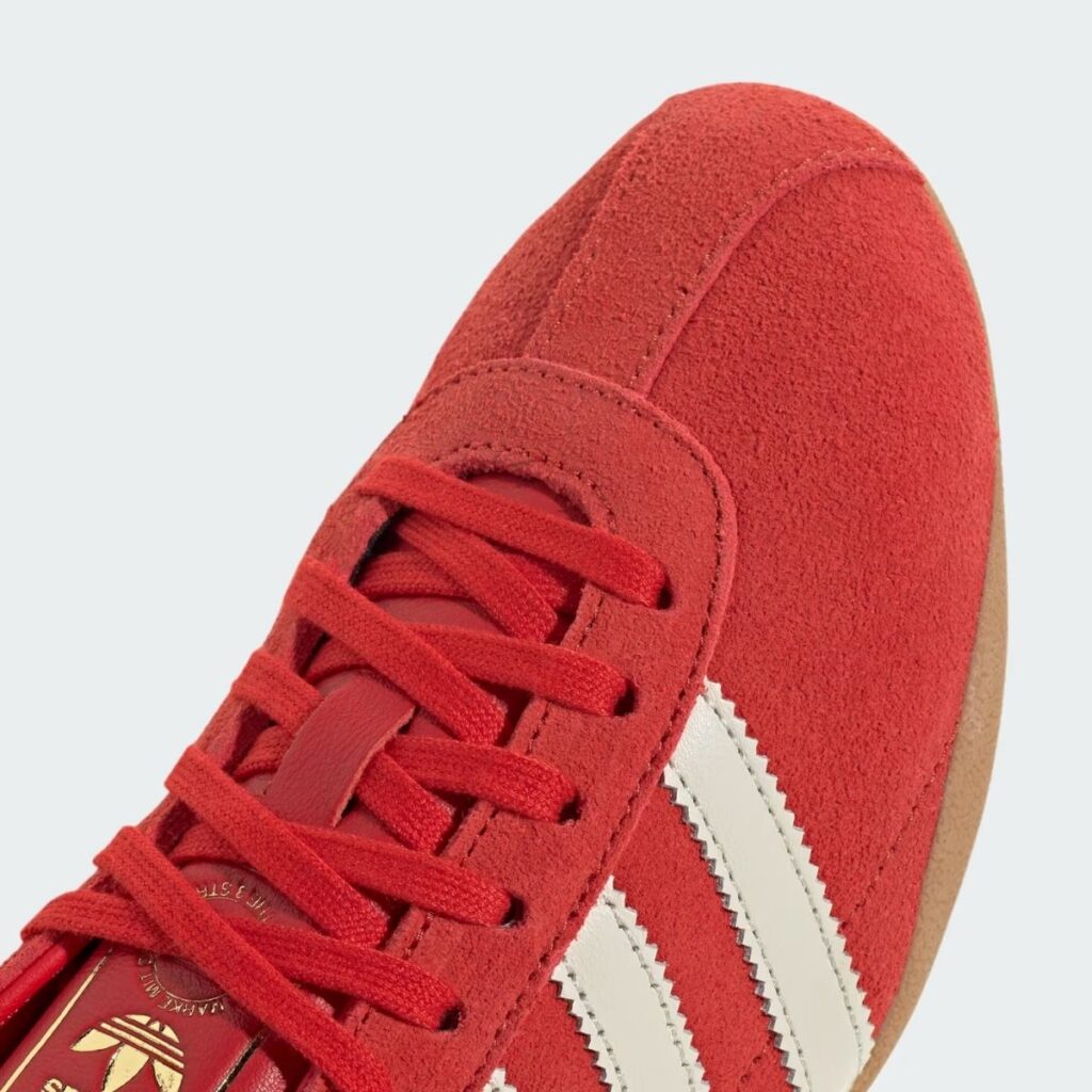 Tênis Adidas Tokyo Red