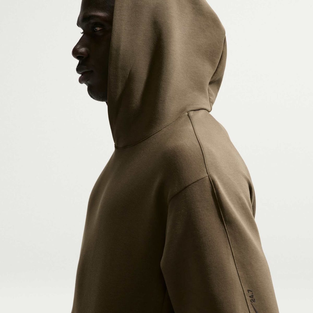 Blusão Dri-Fit Nike 24.7 Masculino Marrom
