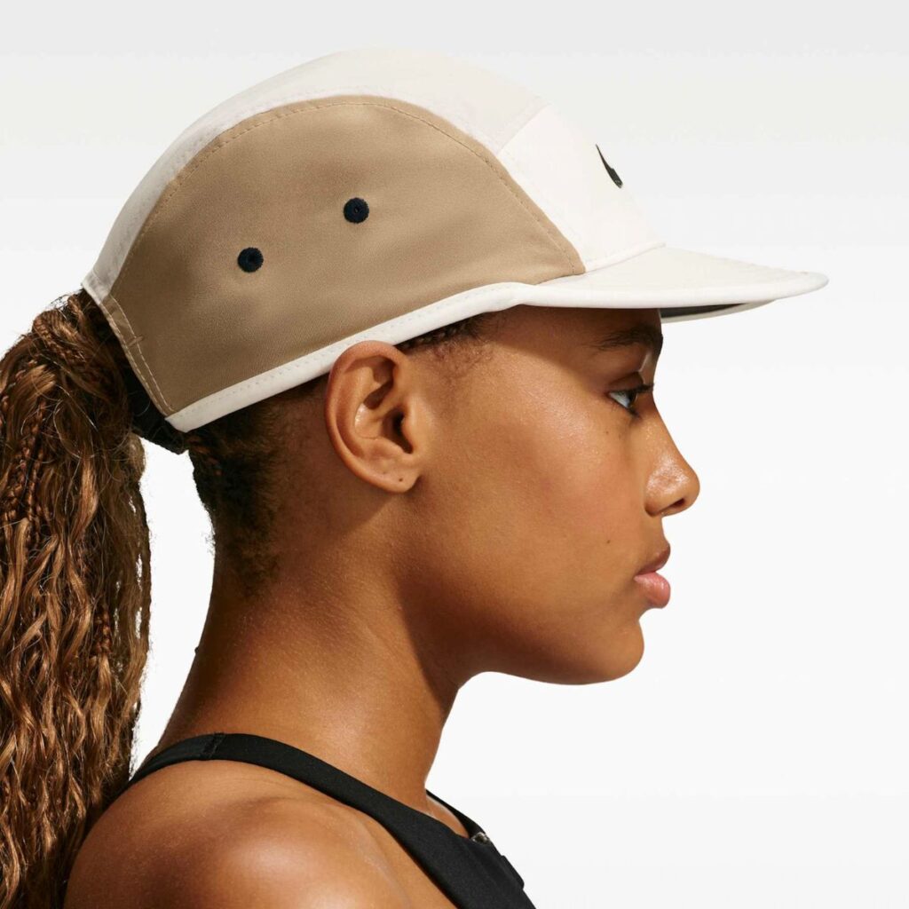 Boné Nike Dri-FIT Fly Unissex "Branco/Bege"