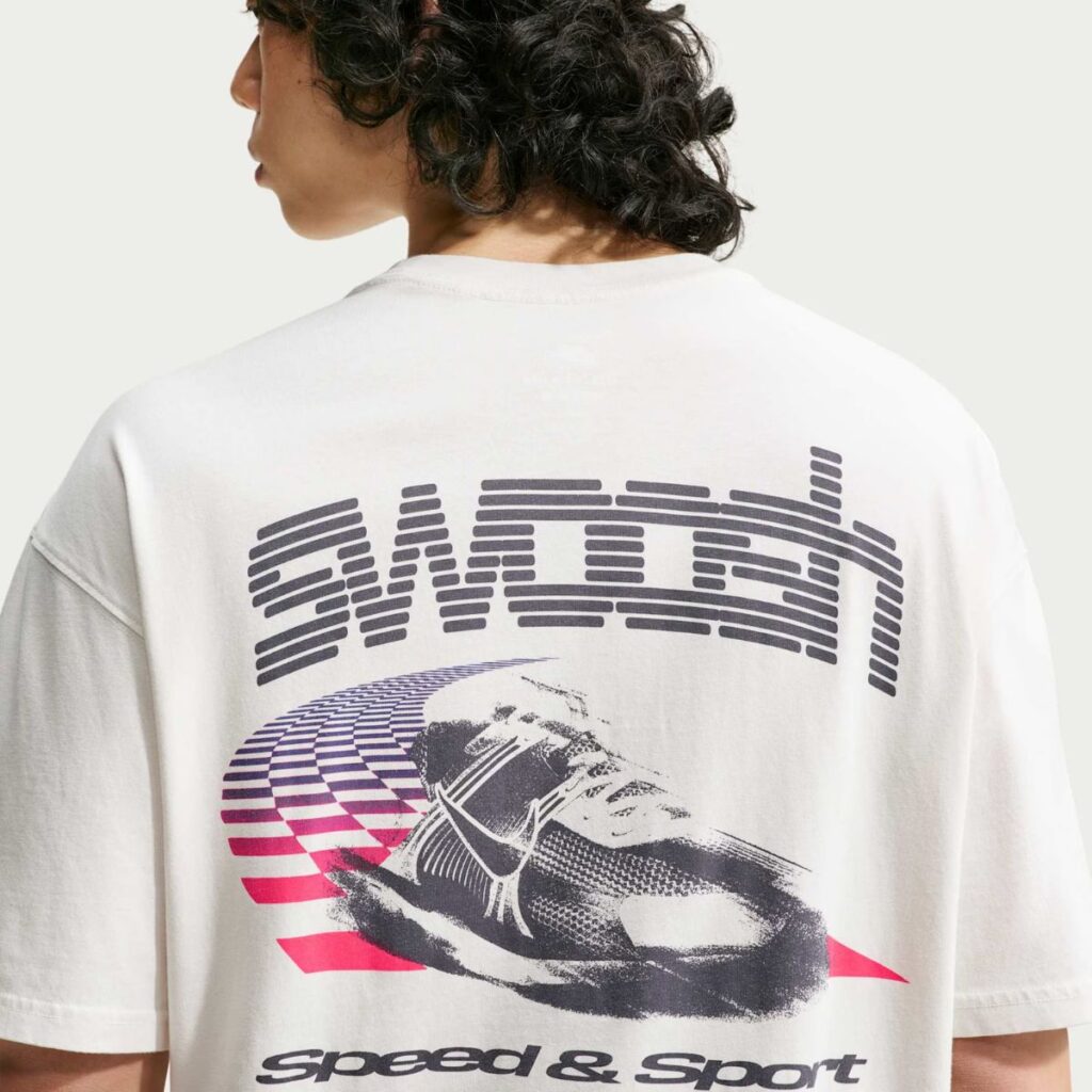 Camiseta Nike Sportwear Loose Fit Speed