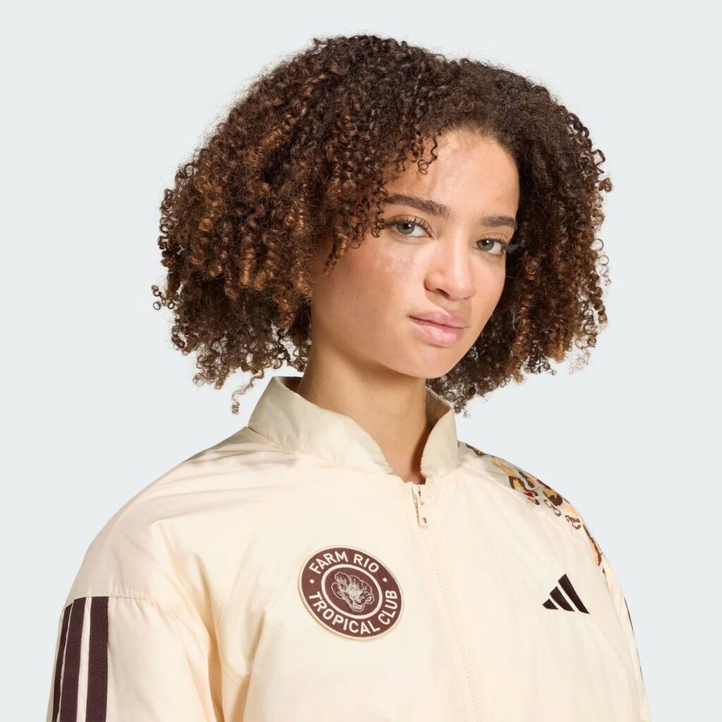 Jaqueta Adidas X Farm Rio Bomber Bege