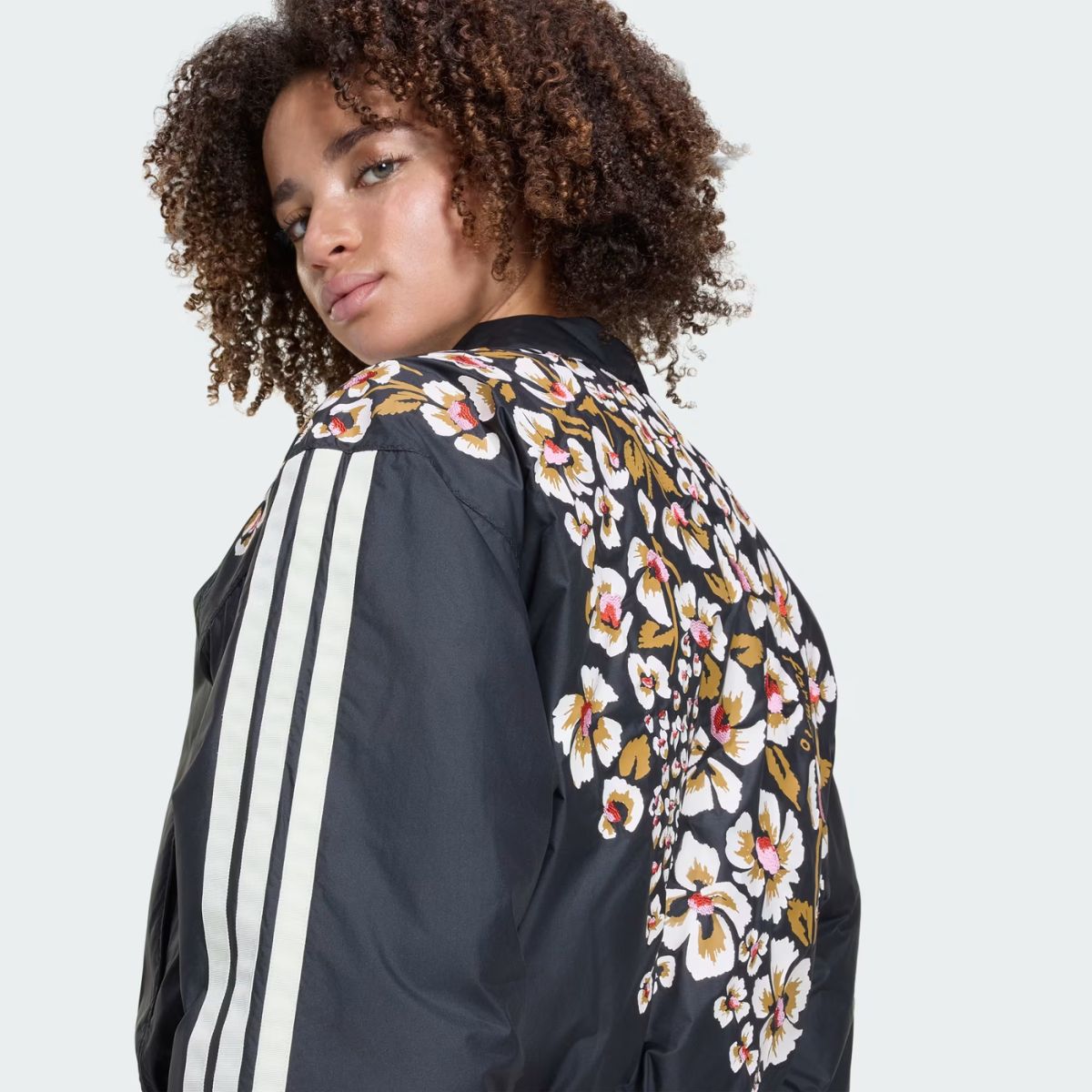Jaqueta Adidas X Farm Rio Bomber Preta