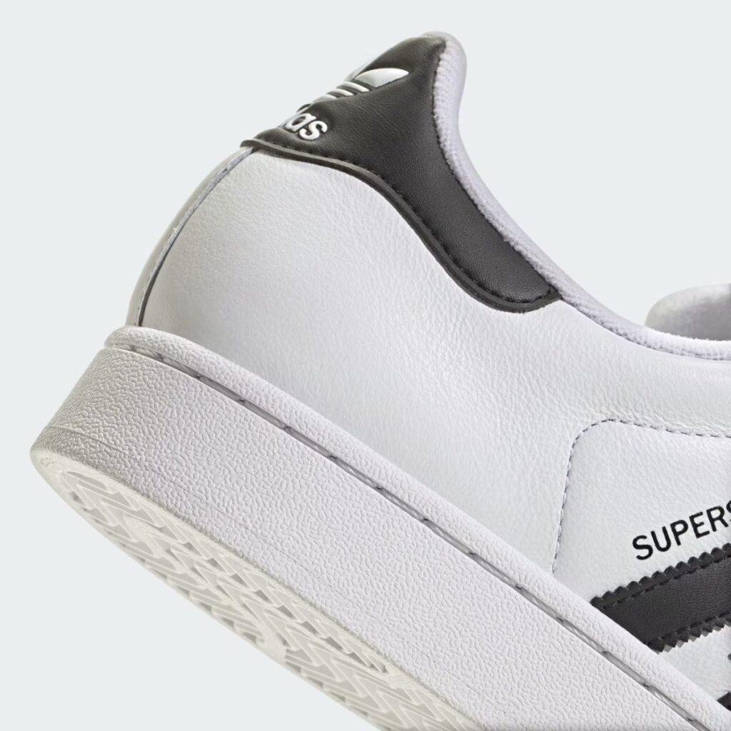 Tênis Adidas Superstar II
