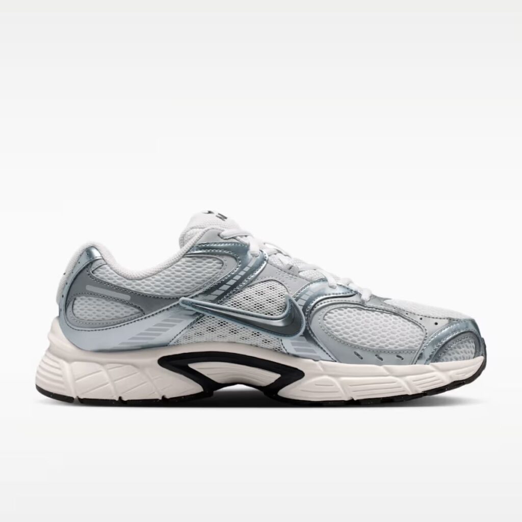 Tênis Nike V5 RNR "White Vast Grey College Grey Black"