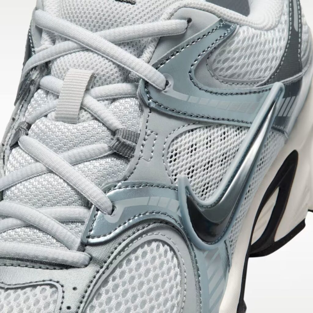 Tênis Nike V5 RNR "White Vast Grey College Grey Black"