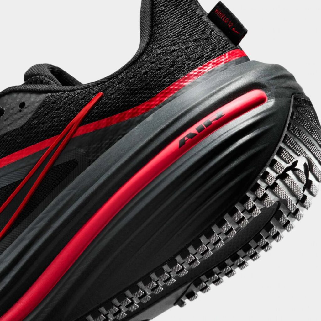 Tênis Nike Winflo 12 "Preto/Vermelho"