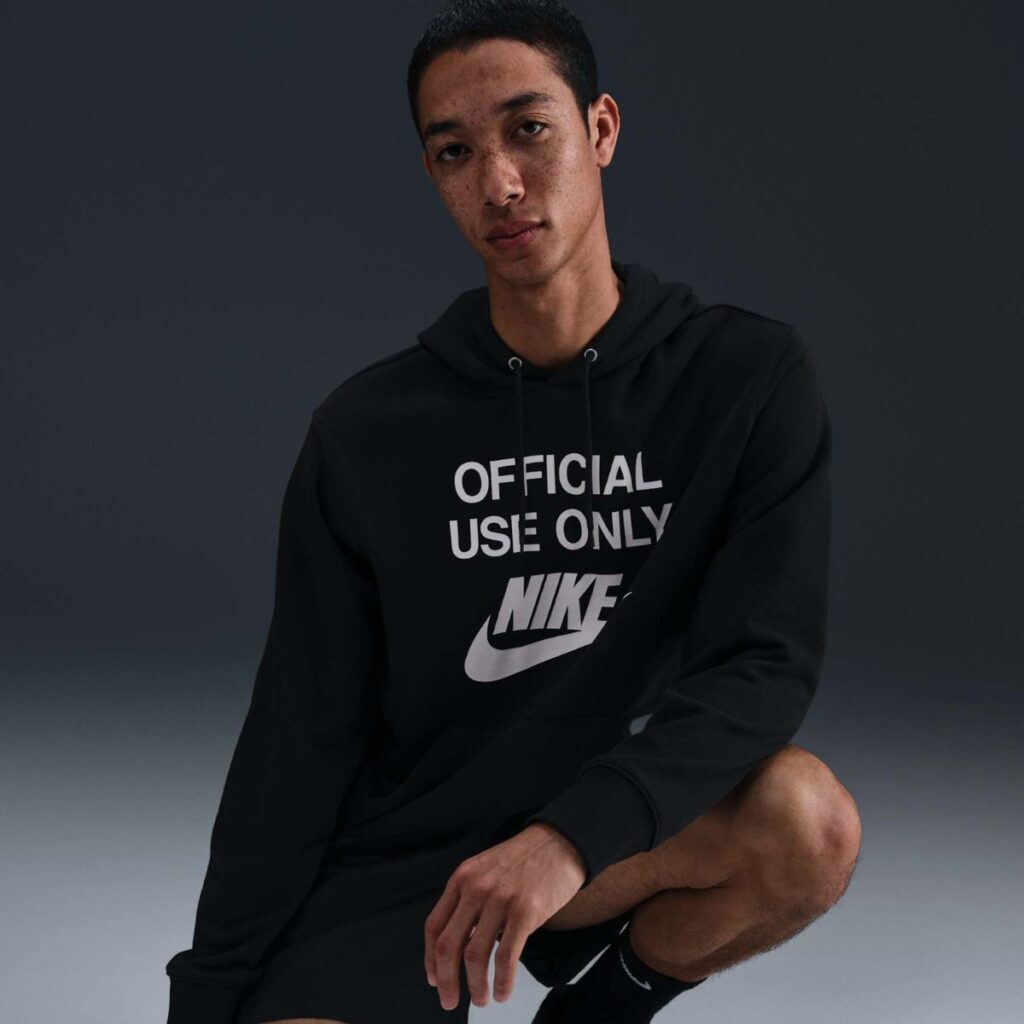 Blusão Nike Club Official