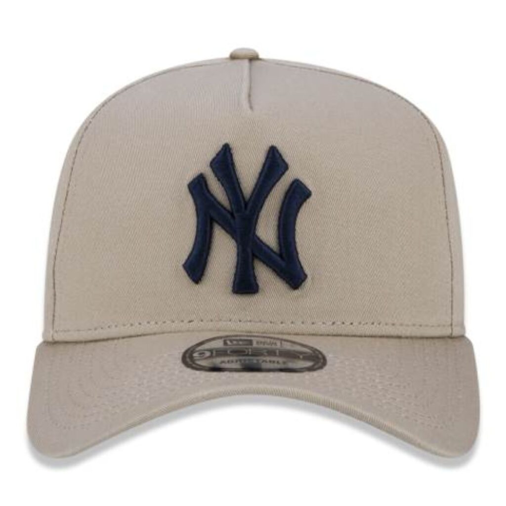 Boné New Era 9FORTY A-Frame MLB New York Yankees Bege