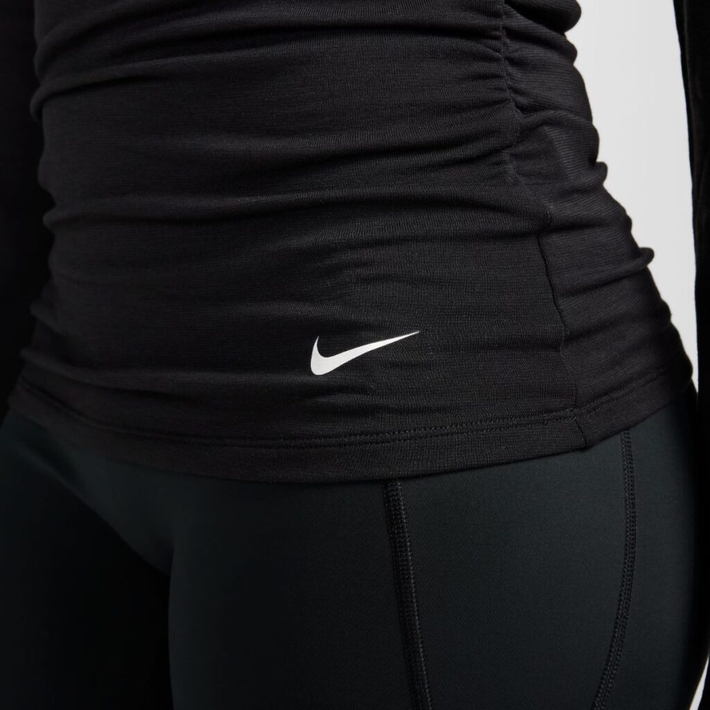 Camiseta Dri-FIT Manga Longa Nike One Relaxed Feminina