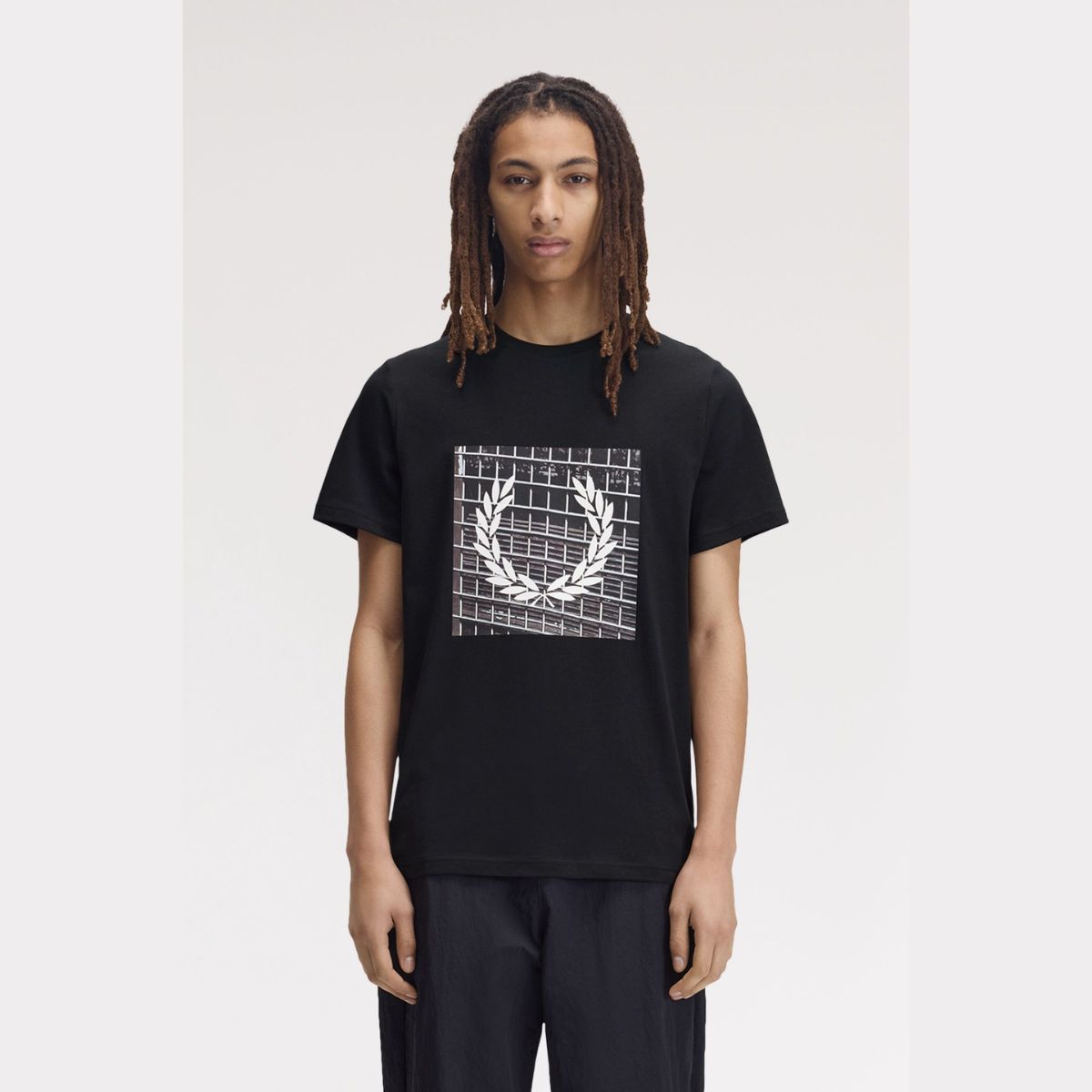 Camiseta Fred Perry Laurel Wreath Graphic