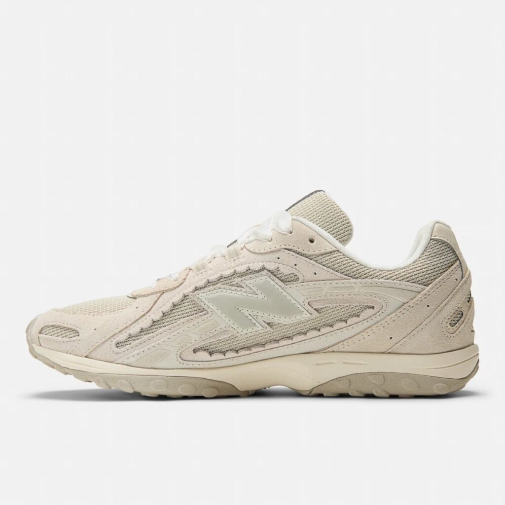 Tênis New Balance 204l Light Beige Unissex