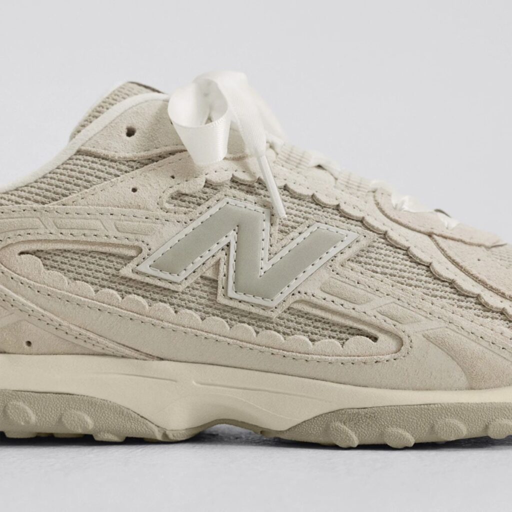 Tênis New Balance 204l Light Beige Unissex