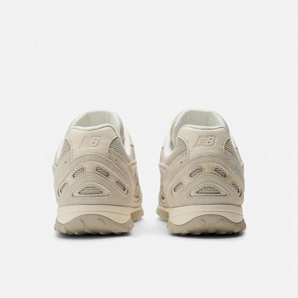 Tênis New Balance 204l Light Beige Unissex
