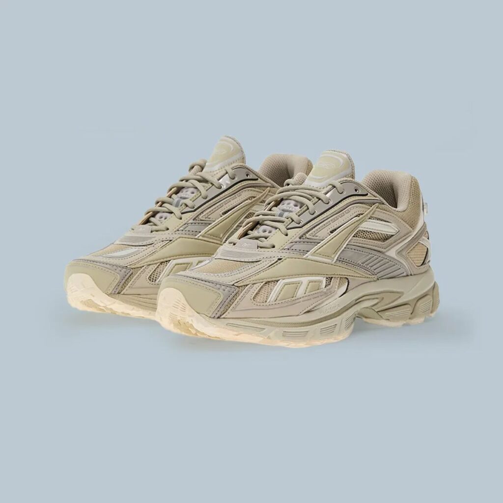 Tênis Reebok Premier Road Ultra Metalic "Off White" Unissex