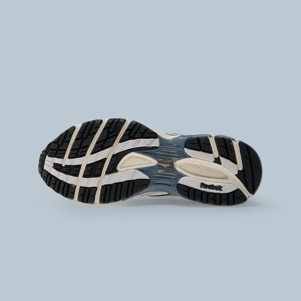 Tênis Reebok Premier Road Ultra Metalic "White Blue" Unissex
