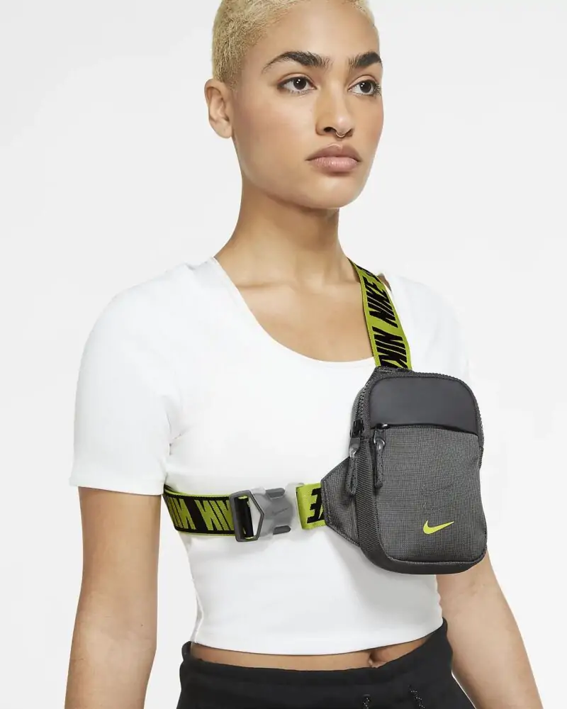 Shoulder Bag Nike Sportswear Essentials Unissex - Imagem 4