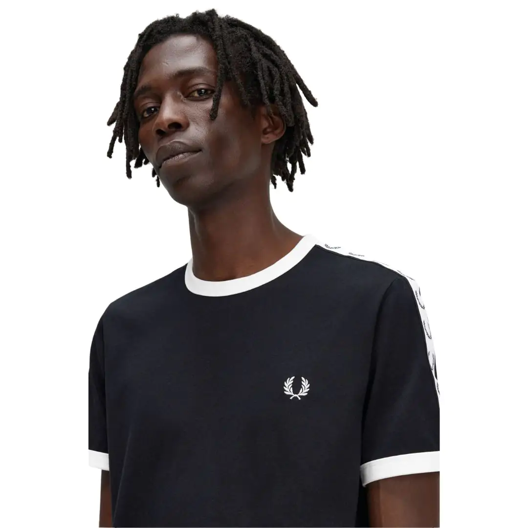 Camiseta Fred Perry Taped Ringer - Imagem 3
