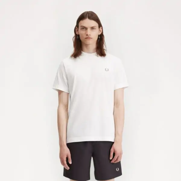 camiseta fred perry branca