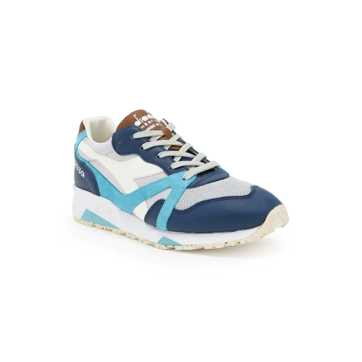 Diadora N9000