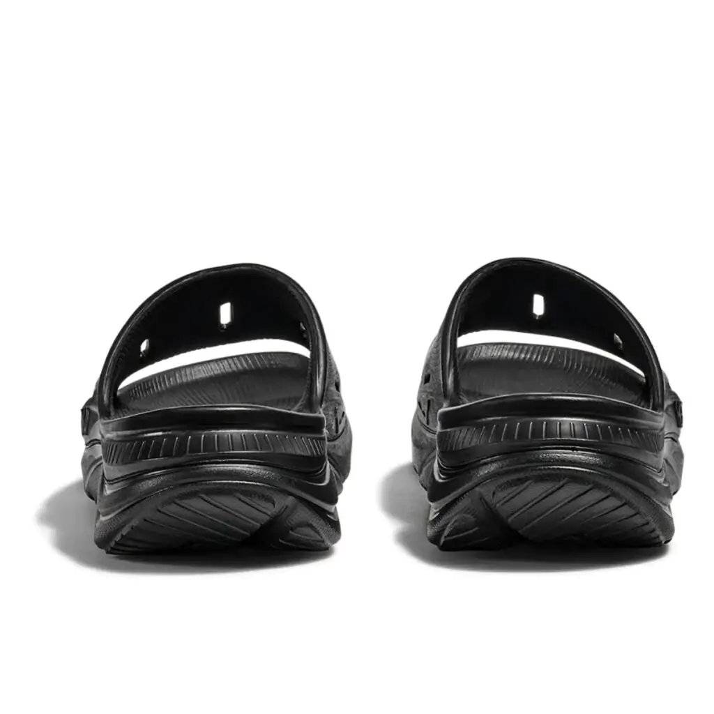 chinelo hoka
